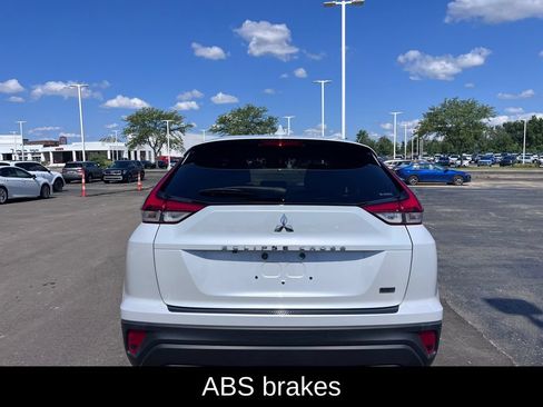 Used 2023 Mitsubishi Eclipse Cross LE AWD/4WD image 6