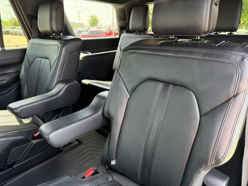 Used 2019 Ford Expedition Limited w/ Texas Edition Package RWD image 22
