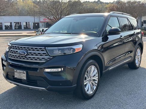 Certified 2023 Ford Explorer Limited w/ Limited Technology Package image 7