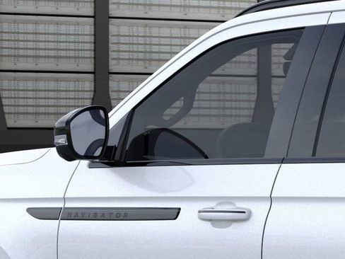 New 2025 Lincoln Navigator Reserve w/ Jet Appearance Package image 20