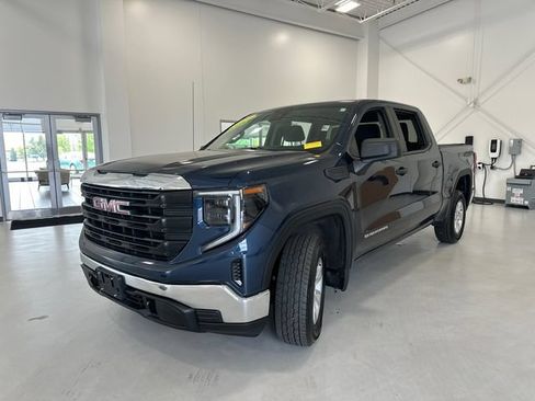 Used 2022 GMC Sierra 1500 Pro w/ Pro Value Package AWD/4WD image 10