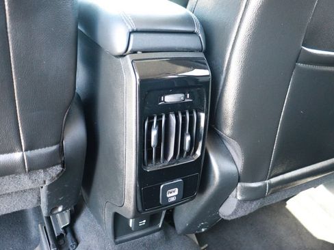 Used 2022 Jeep Compass Latitude FWD image 24