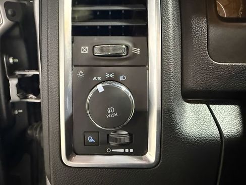 Used 2021 RAM 1500 Classic Warlock image 15