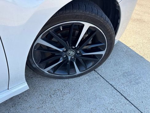 Used 2019 Toyota Camry XSE FWD image 16