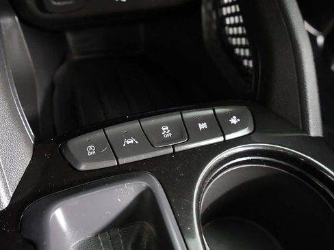 Used 2022 Chevrolet TrailBlazer LT w/ Confidence II Package FWD image 46