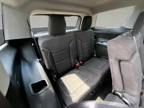 Used 2017 GMC Acadia SLE FWD image 29
