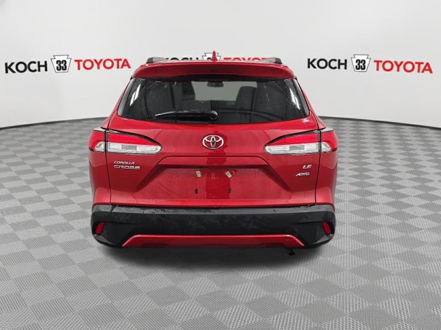 Certified 2024 Toyota Corolla Cross LE w/ Moonroof Package AWD/4WD image 4