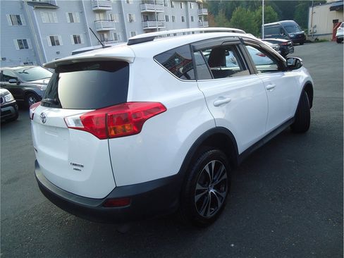 Used 2015 Toyota RAV4 Limited w/ Technology Package AWD/4WD image 6