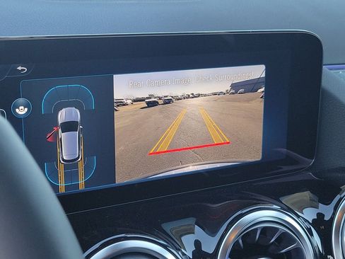 New 2025 Mercedes-Benz GLA 250 4MATIC image 23