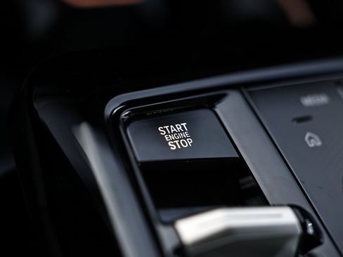 New 2026 BMW 530i w/ Premium Package image 39