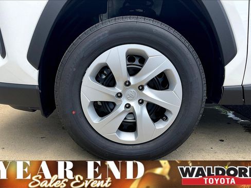 New 2025 Toyota RAV4 LE image 15