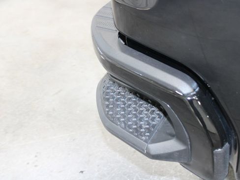 Used 2024 Chevrolet Silverado 2500 High Country image 15