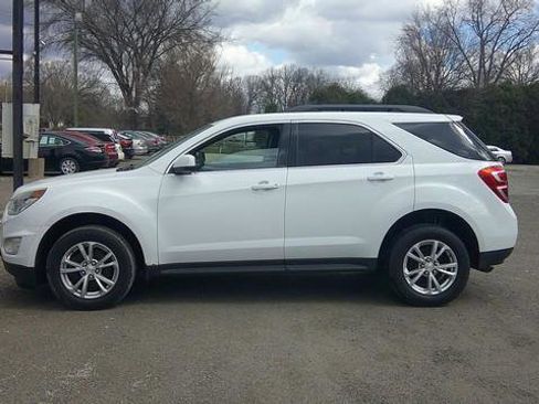 Used 2017 Chevrolet Equinox LT FWD image 1