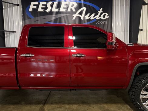 Used 2018 GMC Sierra 2500 Denali w/ Duramax Plus Package AWD/4WD image 10
