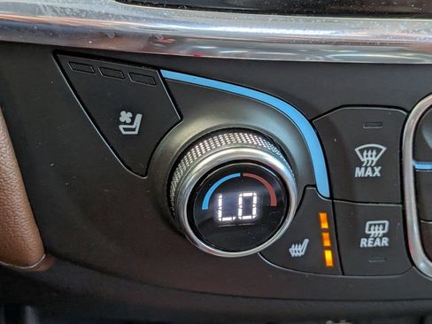 Used 2020 Chevrolet Traverse High Country w/ LPO, Floor Liner Package AWD/4WD image 23