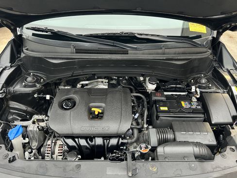 Used 2023 Kia Seltos S image 11