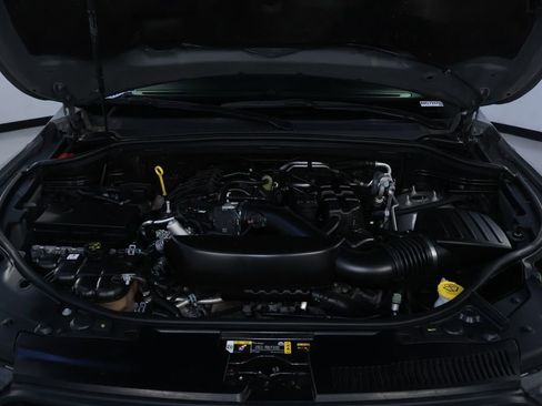 Used 2023 Dodge Durango GT image 38