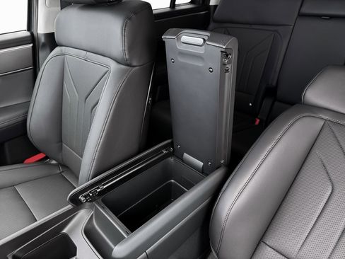 New 2026 Hyundai Santa Fe SEL image 2