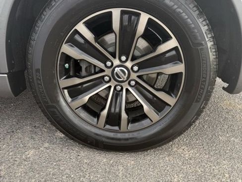 Used 2017 Nissan Armada Platinum w/ Captain Seat Package image 12