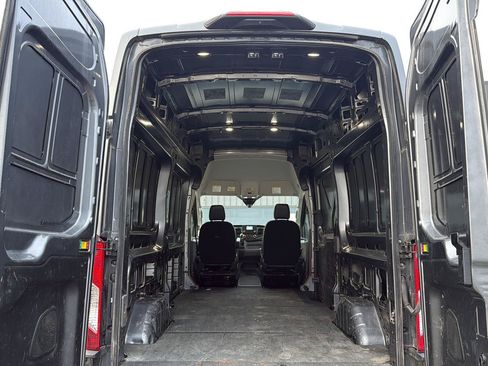 Used 2022 Ford Transit 250 148 High Roof AWD image 10