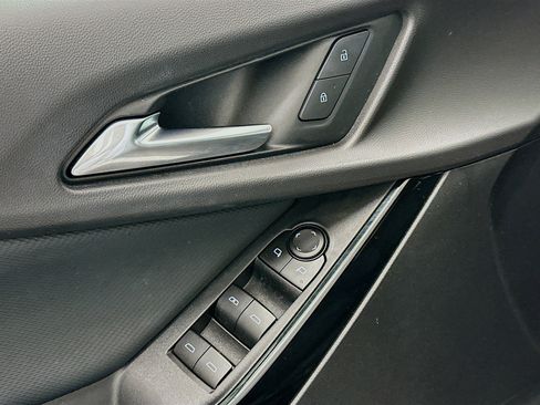 Used 2025 Chevrolet Equinox LT image 15