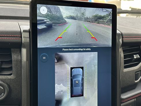 Used 2023 Ford Expedition Limited image 28