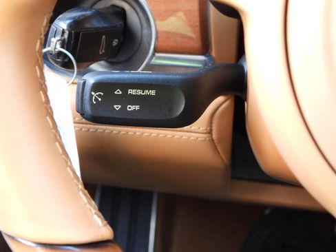 Used 2014 Porsche Panamera 4 AWD/4WD image 93