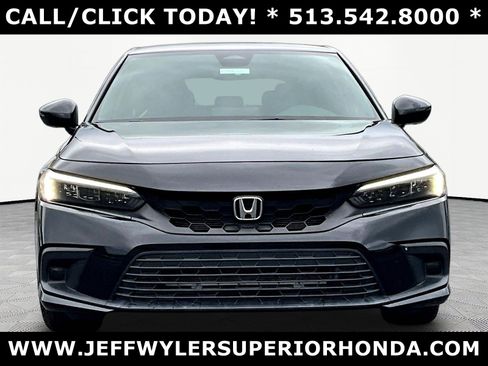 Used 2023 Honda Civic Sport image 2