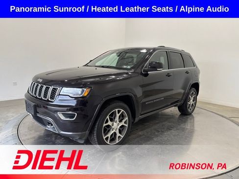 Used 2018 Jeep Grand Cherokee Limited AWD/4WD image 3