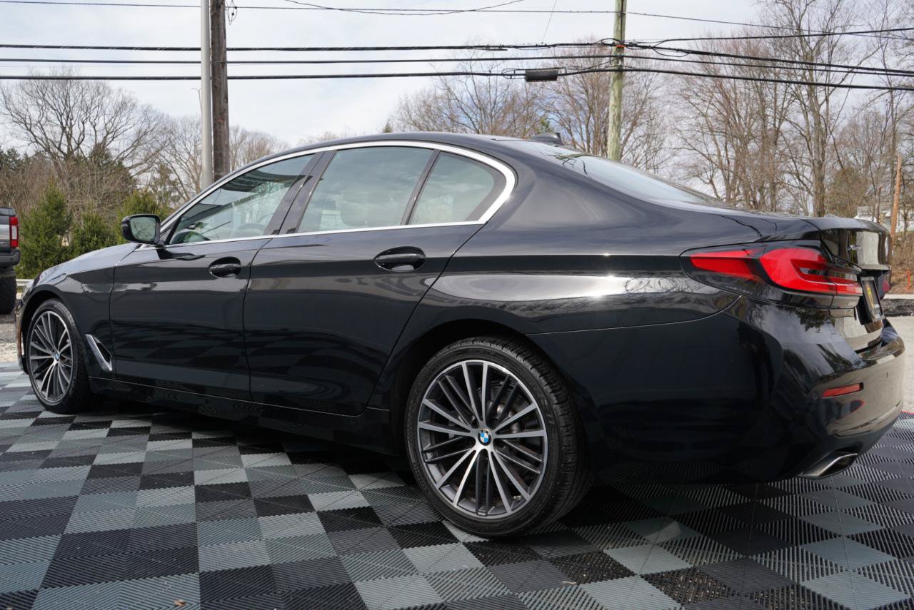 Used 2021 BMW 530i xDrive w/ Convenience Package AWD/4WD image 10