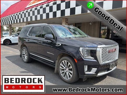 Used 2021 GMC Yukon Denali w/ Denali Premium Package AWD/4WD image 1