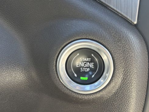 Used 2020 GMC Sierra 2500 Denali w/ Denali Ultimate Package image 28