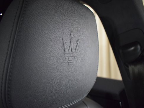 Certified 2023 Maserati Grecale Modena AWD/4WD image 39