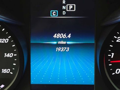 Used 2022 Mercedes-Benz GLC 300 4MATIC image 29