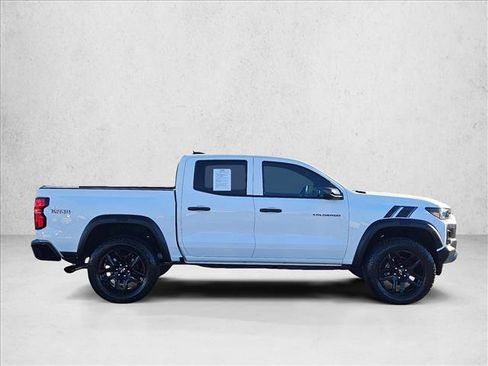 Used 2024 Chevrolet Colorado Trail Boss w/ Technology Package image 4