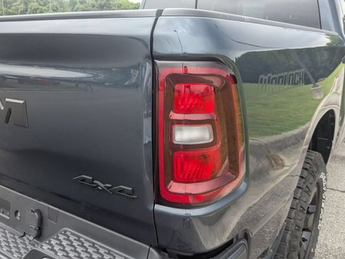 Used 2025 RAM 1500 Warlock AWD/4WD image 33