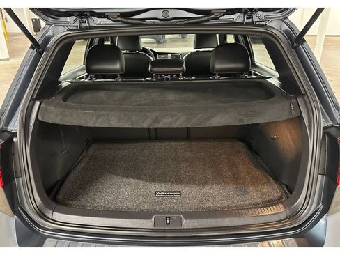 Used 2019 Volkswagen GTI SE FWD image 14