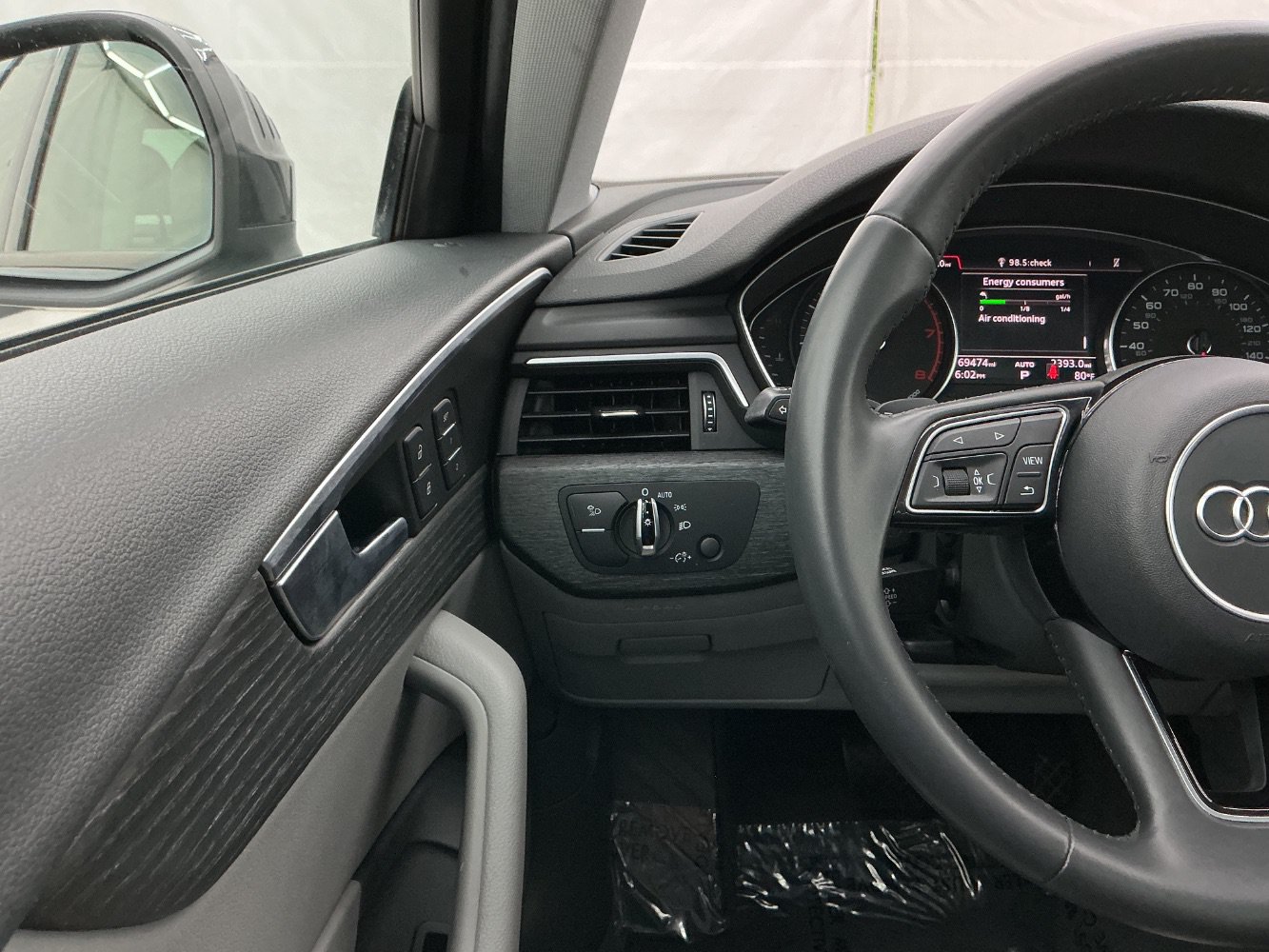 Used 2018 Audi A4 2.0T Premium AWD/4WD image 33