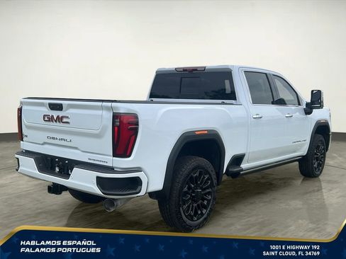 New 2026 GMC Sierra 2500 Denali w/ Denali Reserve Package AWD/4WD image 6