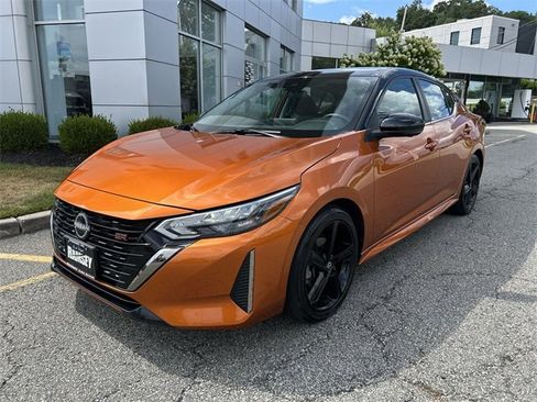 Certified 2024 Nissan Sentra SR w/ SR Premium Package image 4