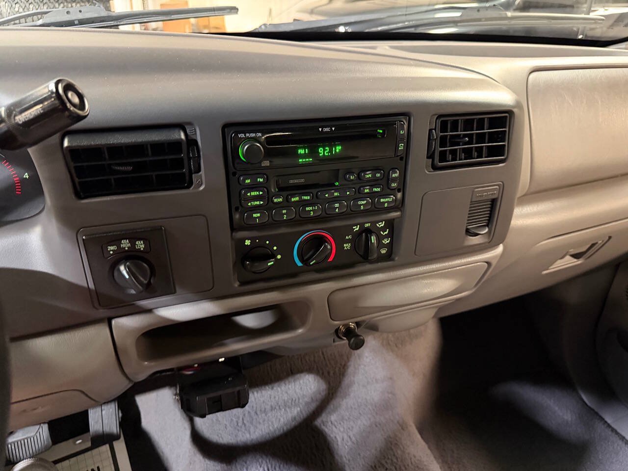 Used 2000 Ford F250 XLT AWD/4WD image 6