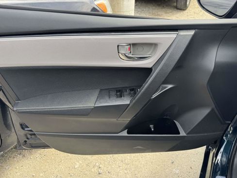 Used 2018 Toyota Corolla LE w/ Body Protection Package FWD image 13
