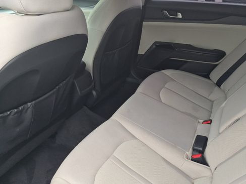 Used 2021 Kia K5 LXS FWD image 11