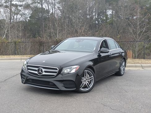 Used 2019 Mercedes-Benz E 300 image 1