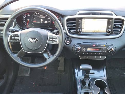 Used 2020 Kia Sorento SX image 27