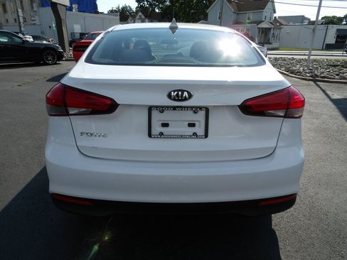 Used 2018 Kia Forte LX w/ LX Popular Package FWD image 6