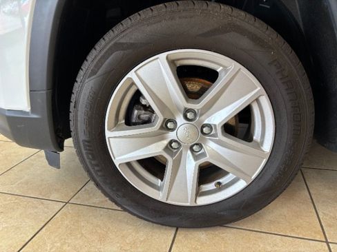 Used 2022 Jeep Compass Latitude w/ Convenience Group FWD image 18