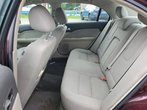 Used 2011 Ford Fusion SE FWD image 8