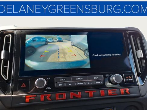 Used 2026 Nissan Frontier PRO-4X AWD/4WD image 18