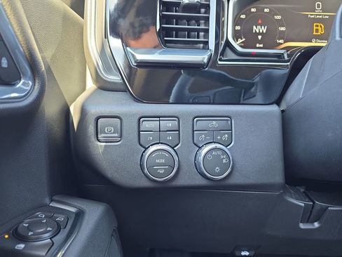 New 2026 GMC Sierra 1500 SLE AWD/4WD image 26